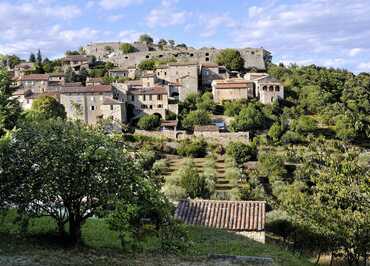 Banne : a village with outstanding character