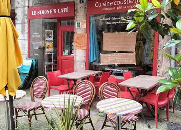 Le Simone's café