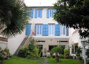 M. Provensal guest rooms