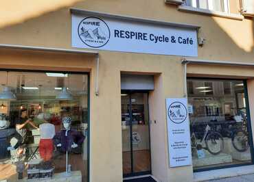 Respire Cycle & Café - Morestel - le long de l'itinéraire ViaRhôna