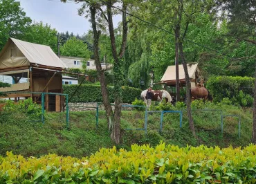 Camping La Douce Ardèche - Le Bivouac