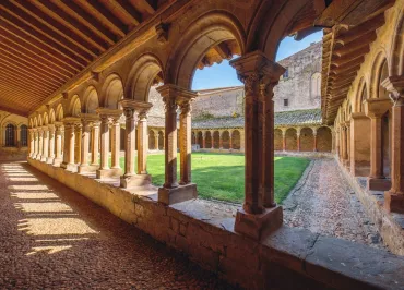 ABBAYE-CATHÉDRALE DE SAINT-PAPOUL