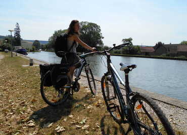 Vélovitamine - Location vélos / Livraison vélo / canal de bourgogne