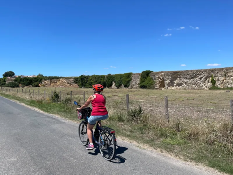 Arrivée à vélo à l'île de la Dive