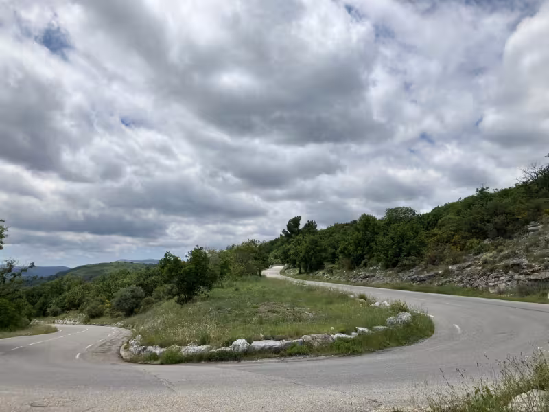 Montée vers St Vallier de Thiey