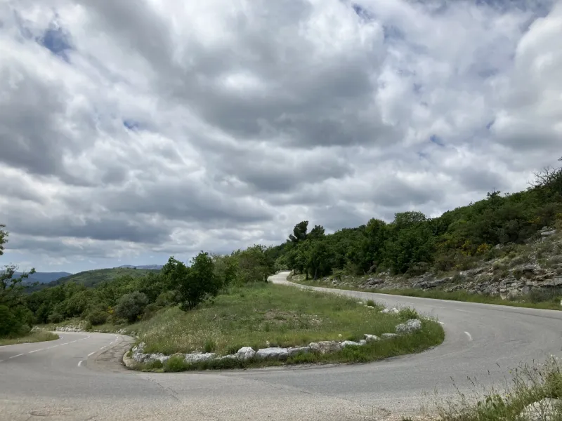 Montée vers St Vallier de Thiey