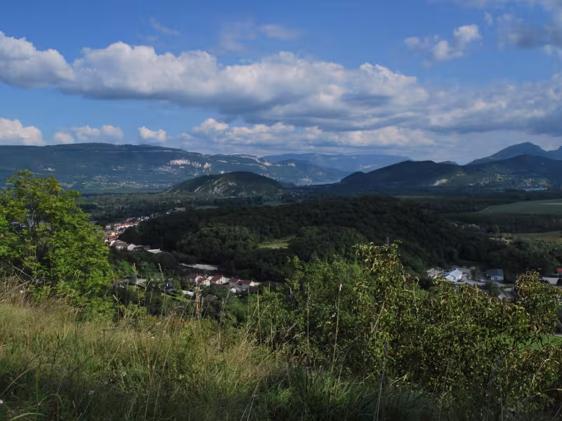Arrivée sur Culoz par la GTJ à VTT