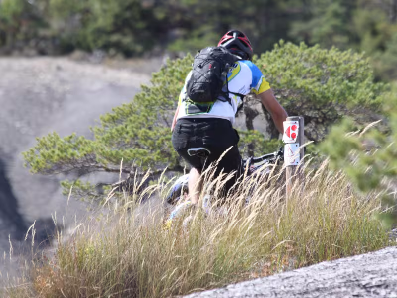 Balisage de la Grande Traversée VTT L'Alpes Provence