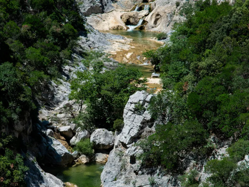 Rivière dans les gorges de Galamus