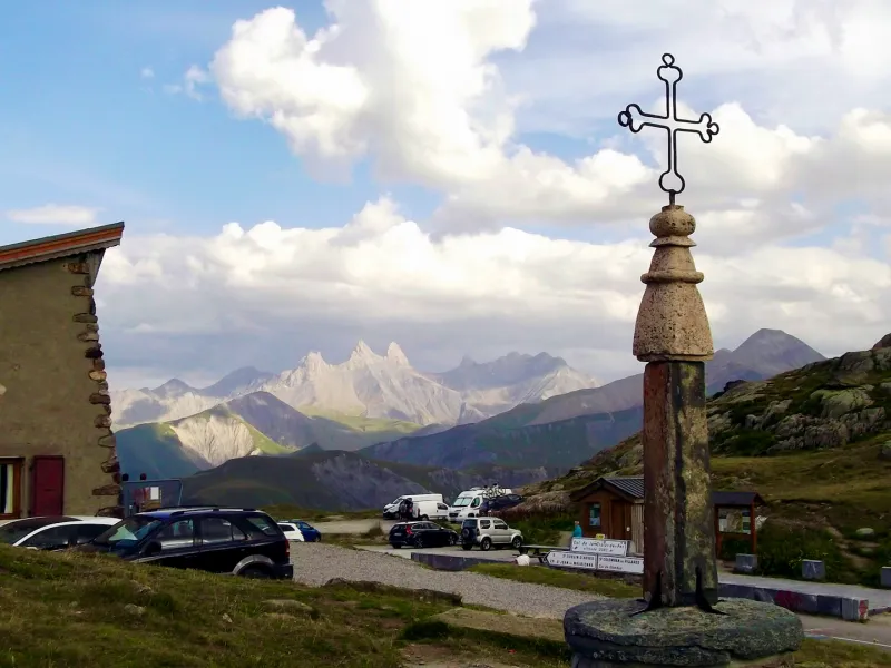 Le Col de la Croix de Fer