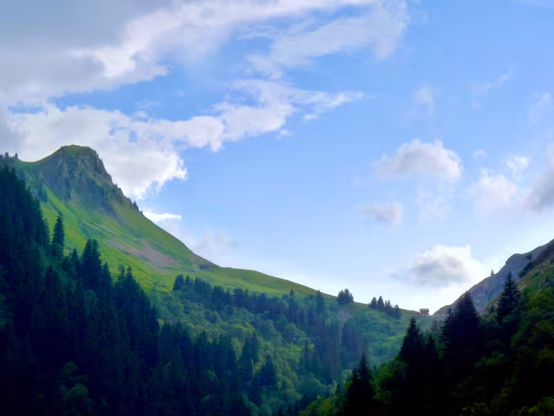 Le col de la Colombière vu depuis la Reposoir