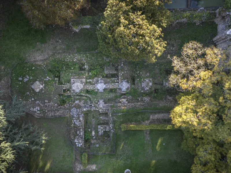 Ruines à Nanteuil en Vallée