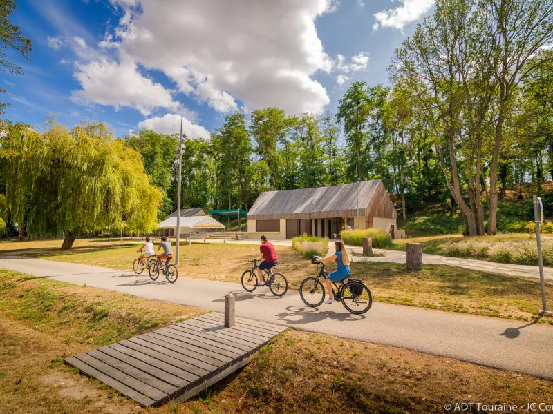 Azay-sur-Cher aire cyclotouristique