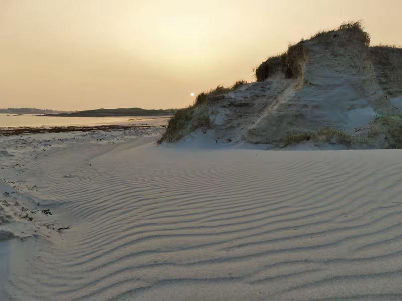 Baie de Goulven au crépuscule
