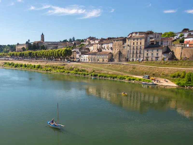 Bateau sur la Garonne à La Réole
