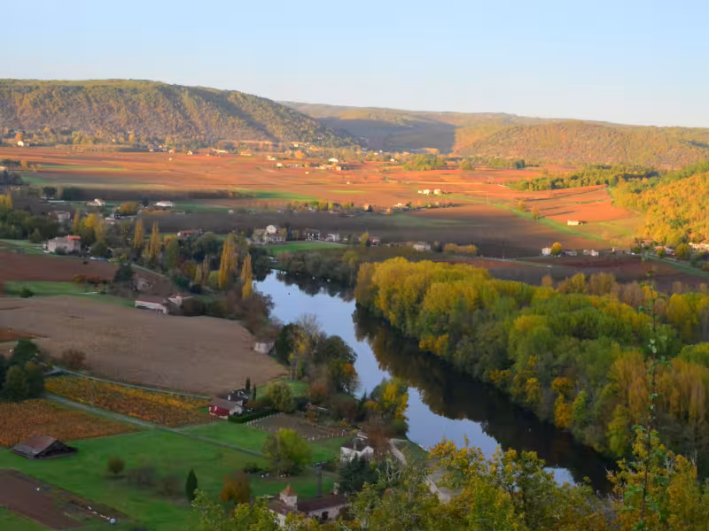 Vue aérienne de Belay en bord de Lot
