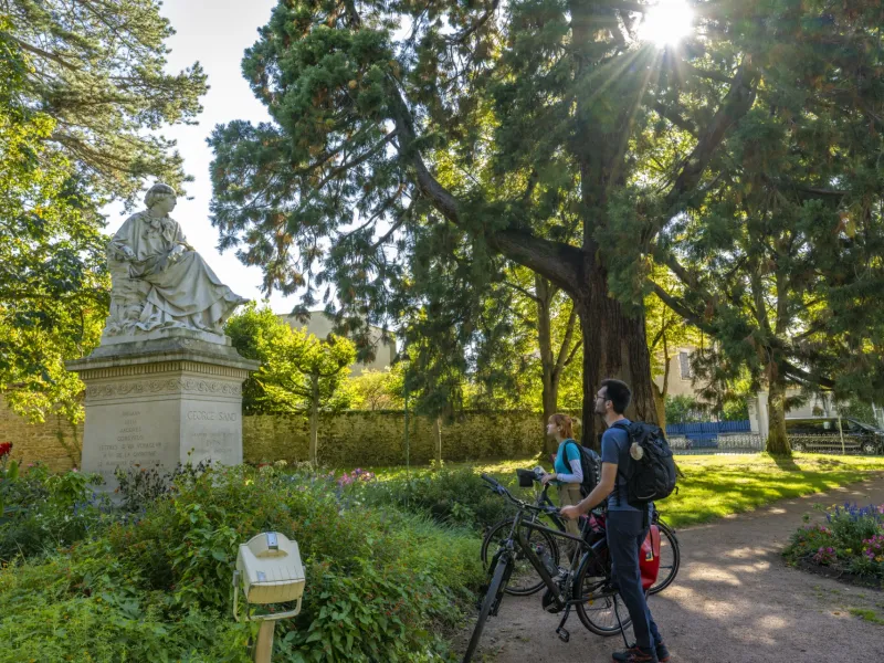 Buste de George Sand à la Châtre