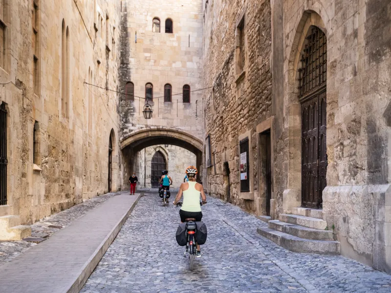 Centre historique de Narbonne à vélo