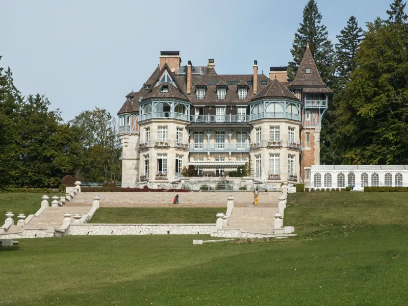 Chateau Des Avenieres au-dessus de Cruseilles