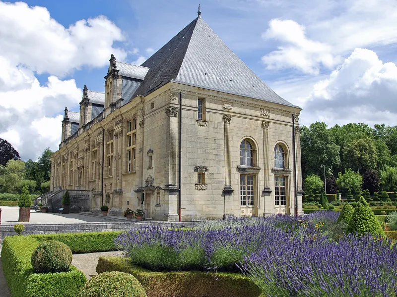 Château et grand jardin de Joinville