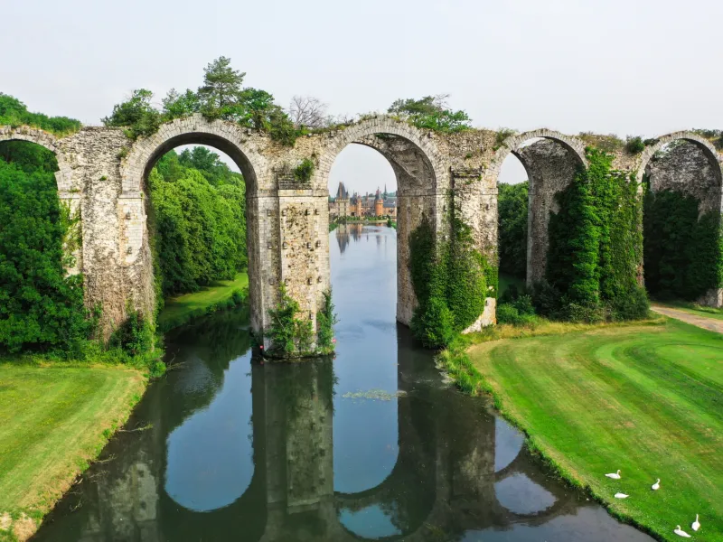 Aqueduc et château de Maintenon
