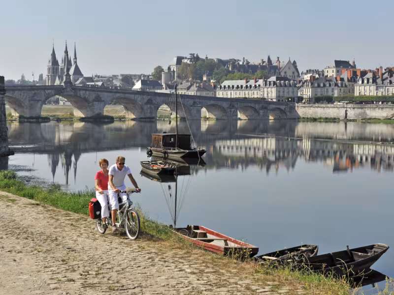 Couple en tandem en bord de Loire - Blois