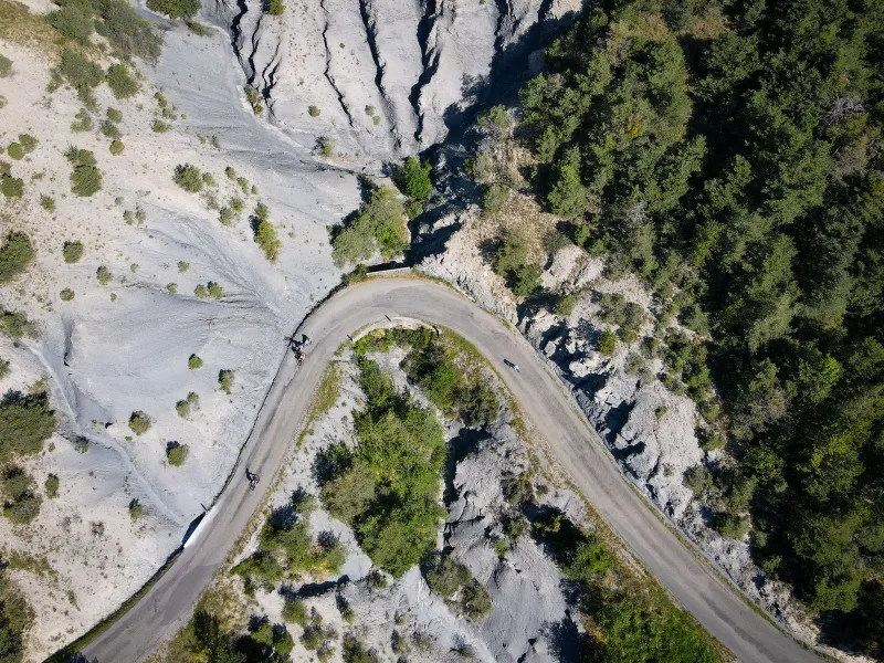 Route de montagne sur La Durance à vélo