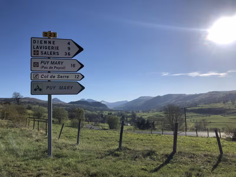 Vers le col de Serre à vélo