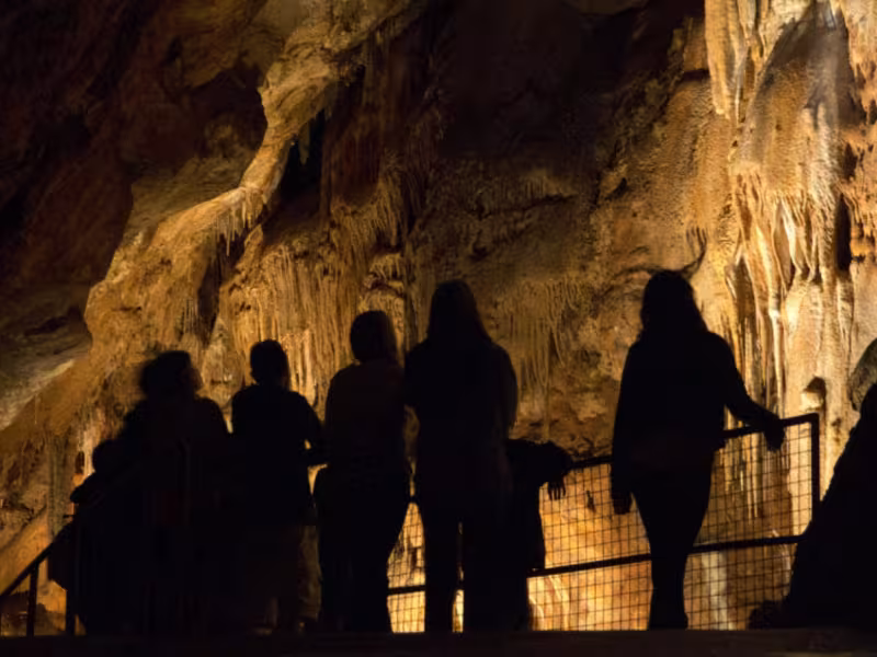 Grotte de Lacave