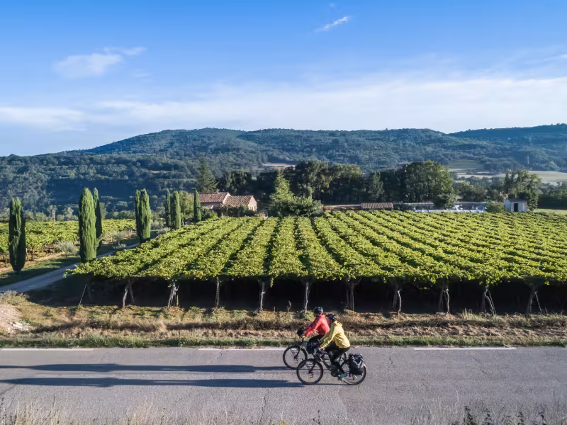 Le Luberon à vélo à Coustellet