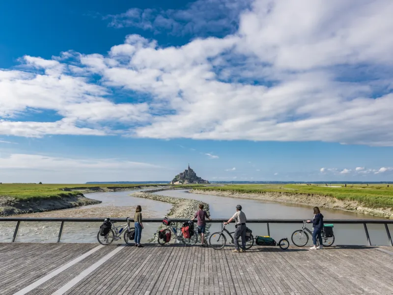 mont-saint-michel-veloscenie-france-a-velo