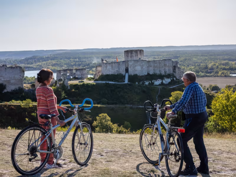 Panorama sur les boucles de la Seine et château Gaillard aux Andelys