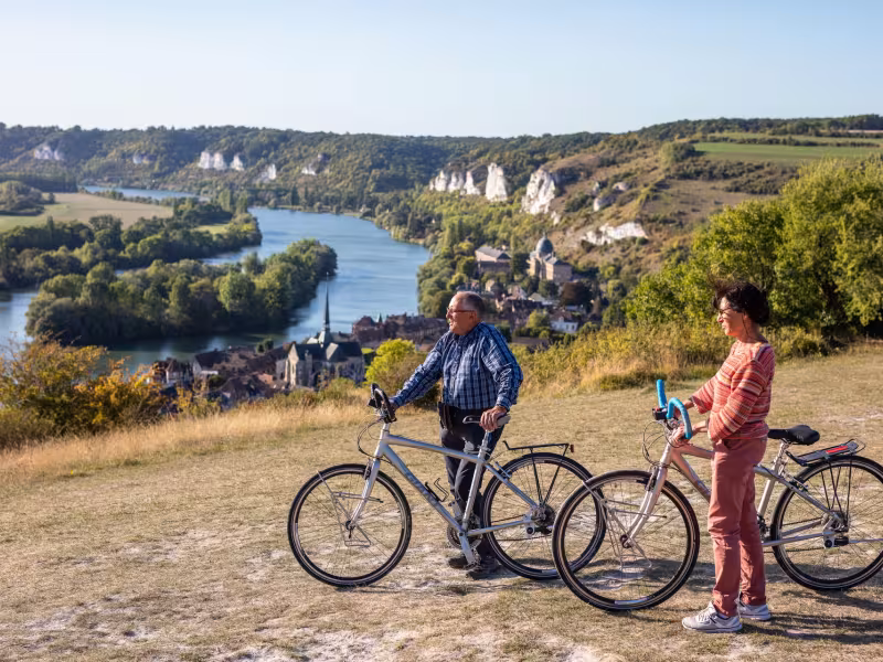 Point de vue sur les falaises de craies de la Seine aux Andelys