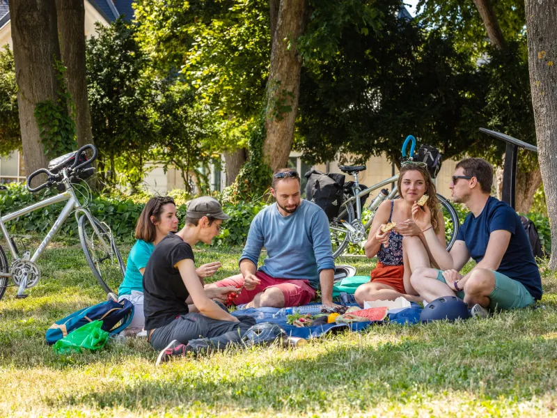 Pique-nique en bord de Seine dans les Yvelines