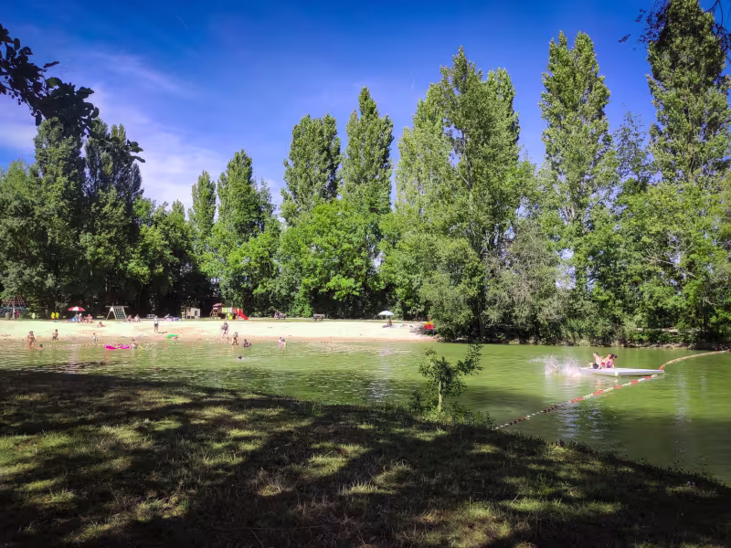 Baignade au plan d'eau des 3 fontaines