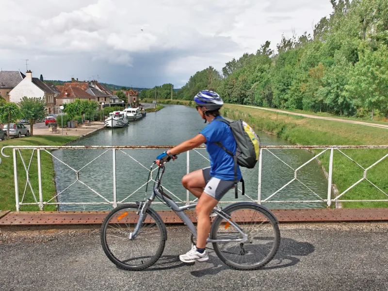 Pont sur la Loire à vélo - Loire à Vélo et EuroVelo 6