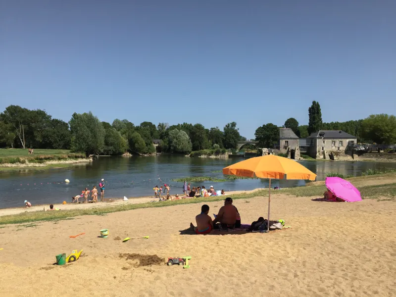 Rives de sable en bord de Loir