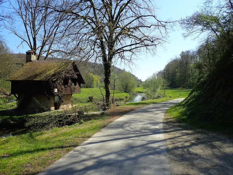 Paysage champêtre sur la francovélosuisse