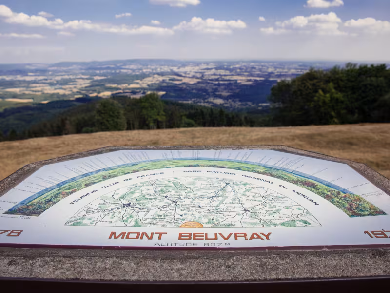 Table d'orientation au mont Beuvray