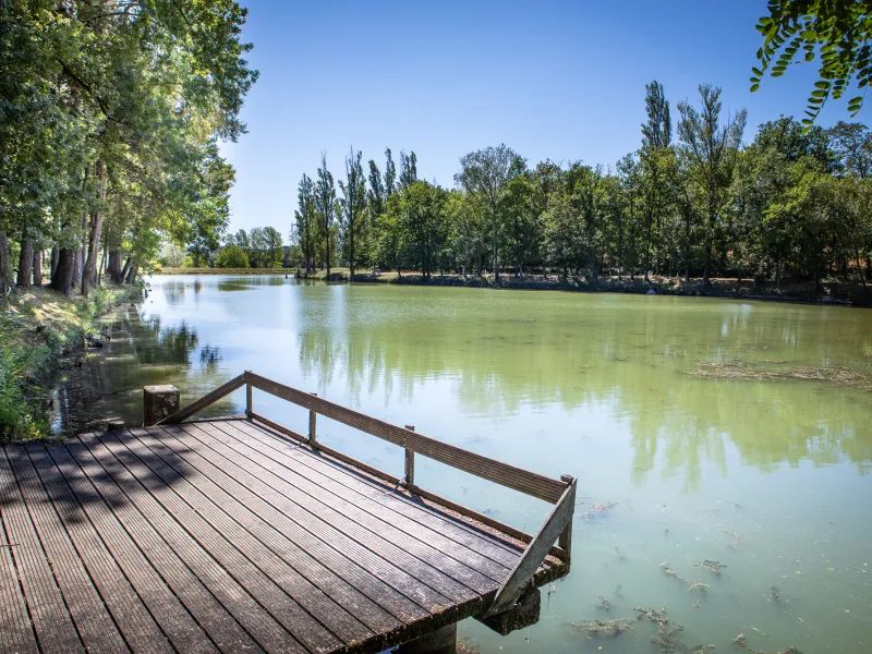 Lac de Lenclas sur La Véloccitanie