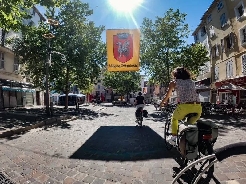 Arrivée à Draguignan à vélo