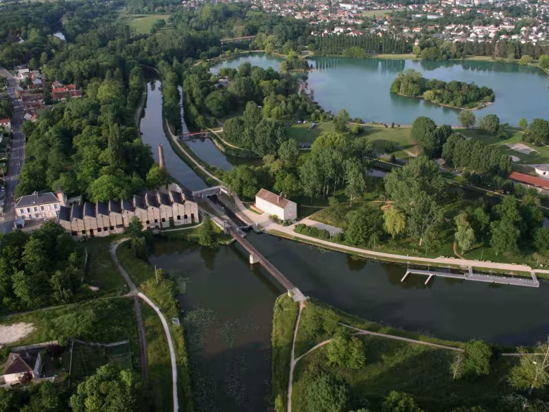 Vue aérienne des trois canaux