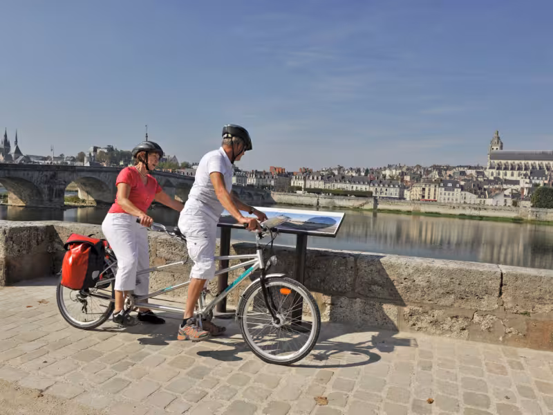 Vue sur Blois - Voyageurs en tandem