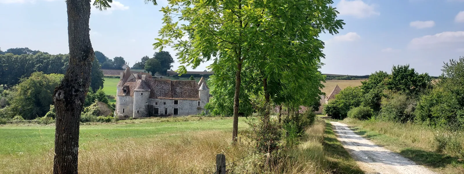 Château de Buranlure vers Boulleret 