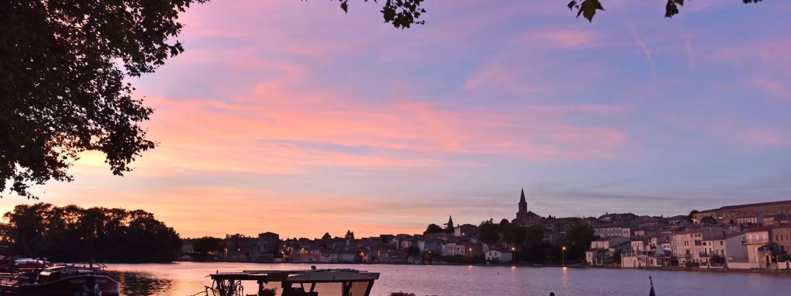 Coucher de soleil sur le port de Castelnaudary