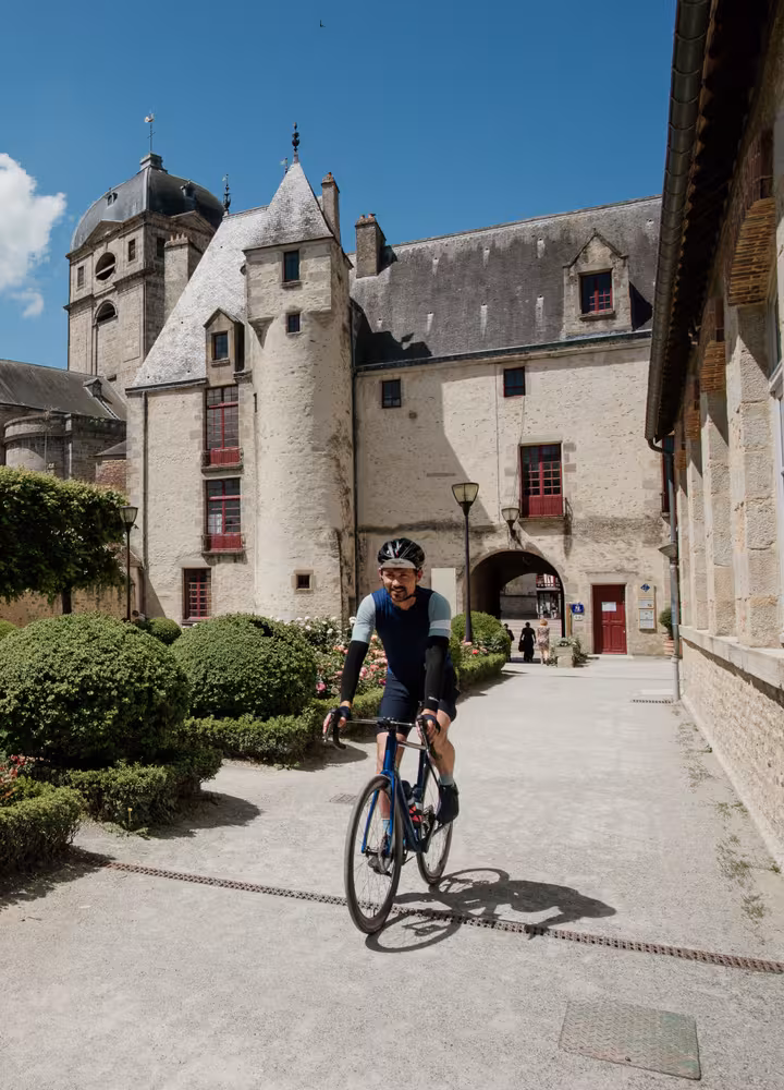Matthieu Tordeur à vélo à Alençon