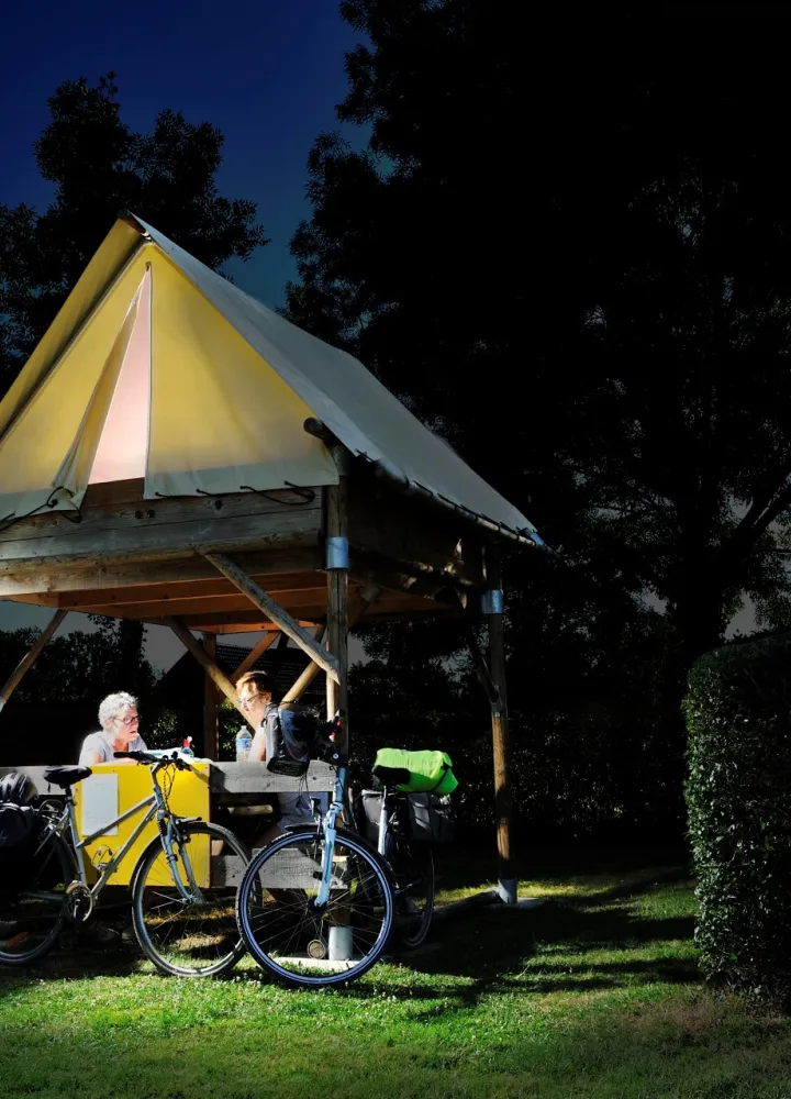 Camping de St-Jean - Hutte Accueil Vélo