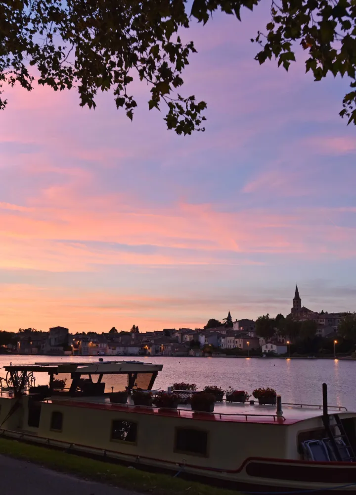 Coucher de soleil sur le port de Castelnaudary