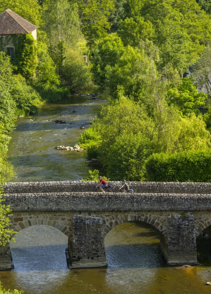 Saint-Céneri le Gérei pont