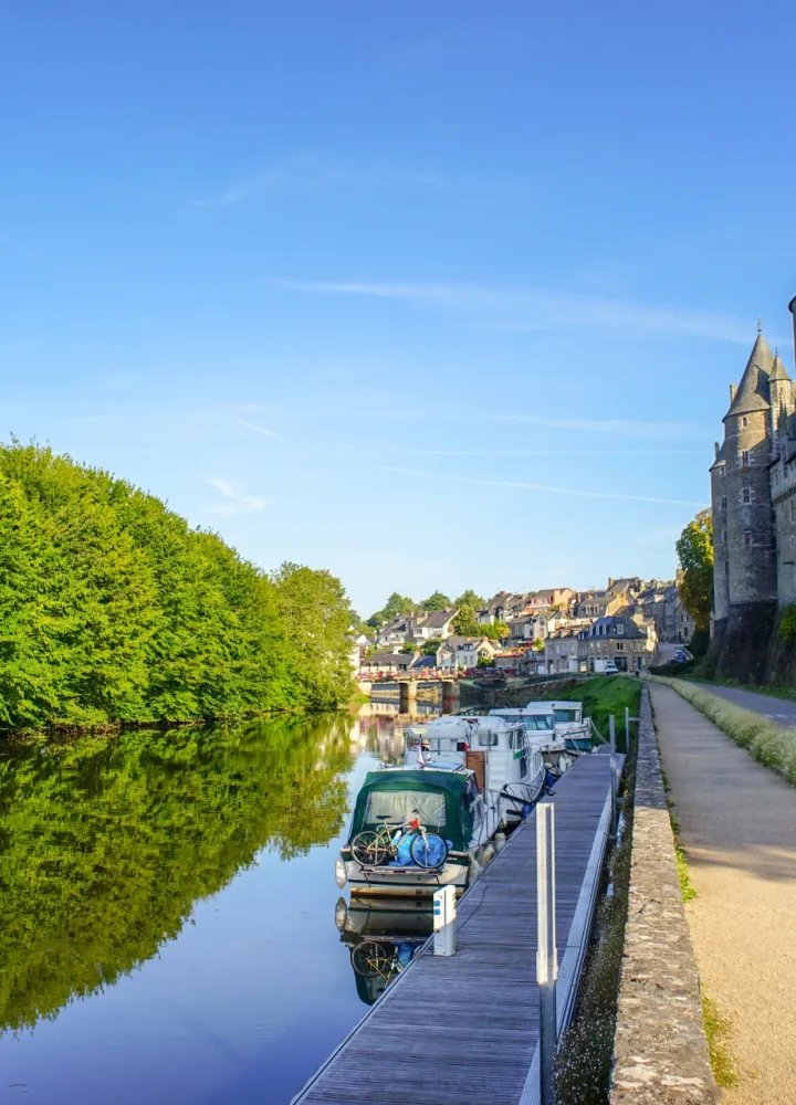 Canal de Nantes à Brest à Josselin